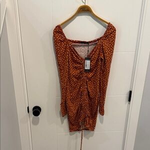 Pretty little things Rust Polka Dot Ruched Mini Dress size 8 NWT